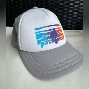 PATAGONIA Fitz Roy Rambler Foam Mesh Trucker‎ Hat Gray White Snapback One Size
